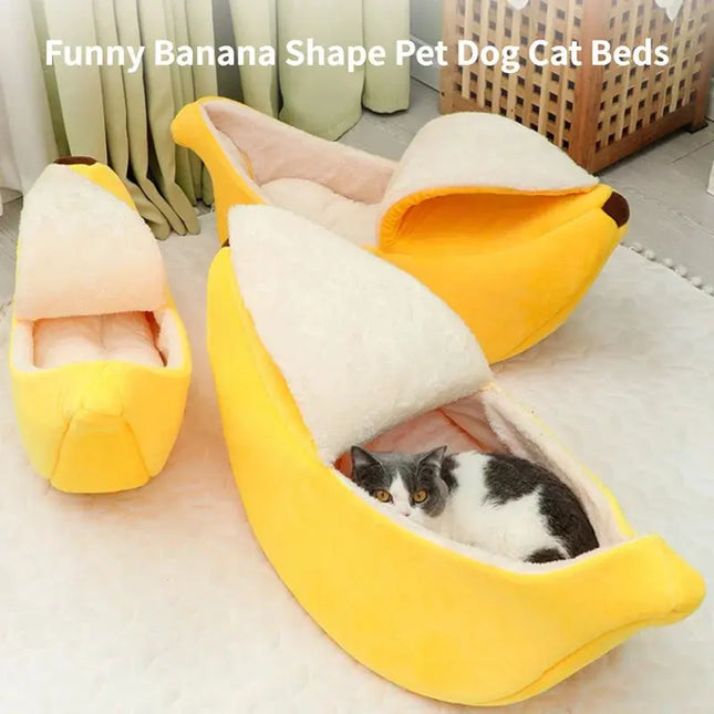 Gelbes Katzenbett in Bananenform aus weichem Polyester