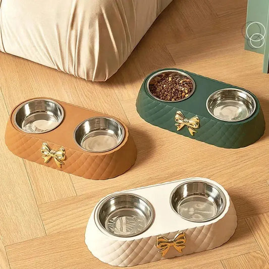 1PC Haustier Hund und Katze Futternäpfe Bowtie Hundefutter Trinken Doppel Schüssel Heimtierbedarf Fellnasenliebe123